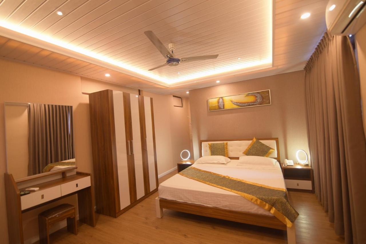 Hotel Blue Sky คูรูเนกาลา ภายนอก รูปภาพ